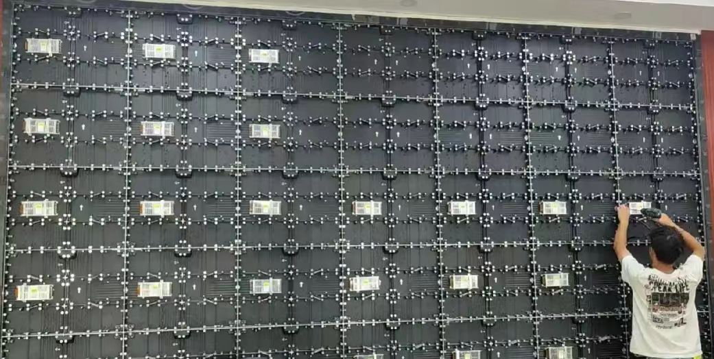 LEDСҵ̬